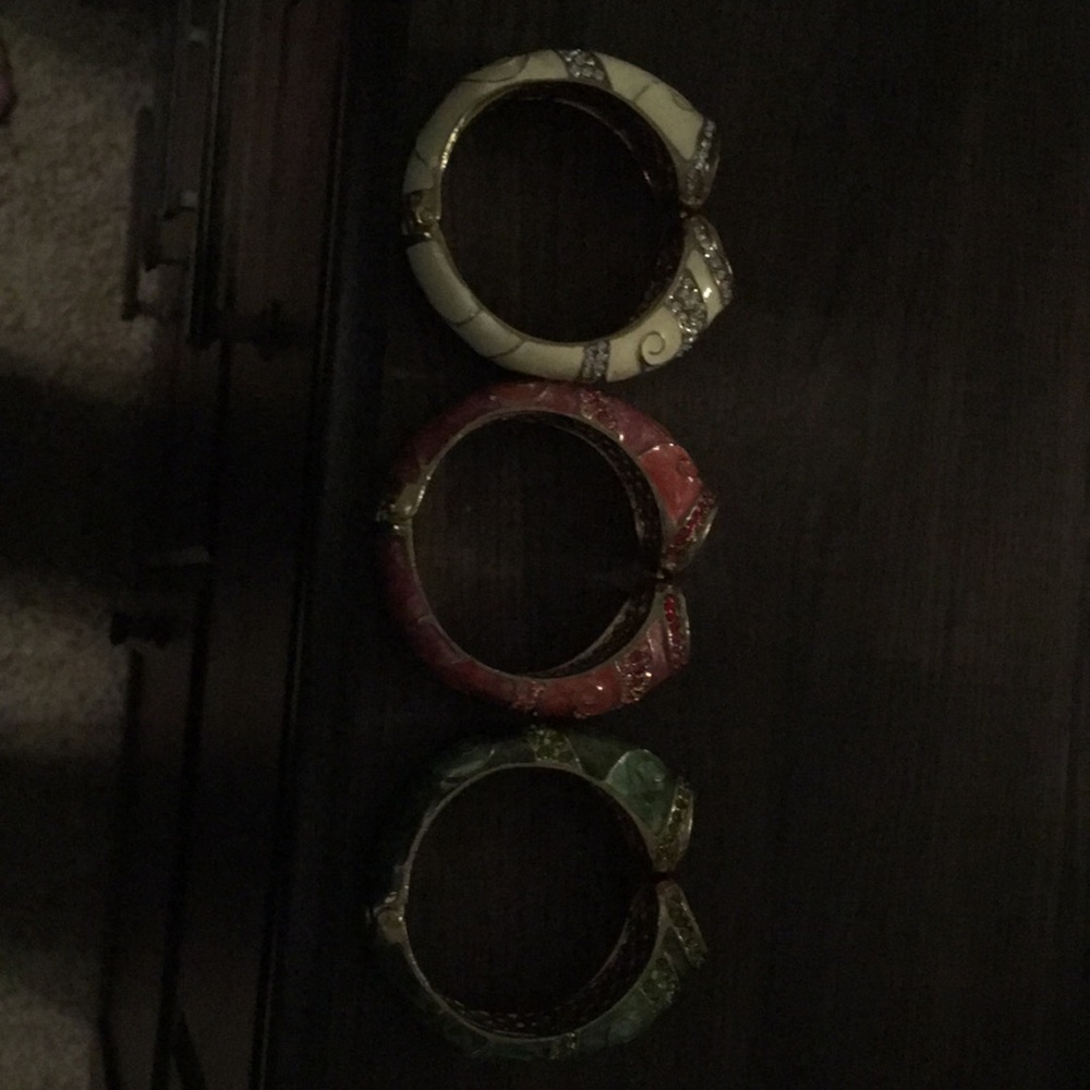 Bracelets - Picture 3 of 3
